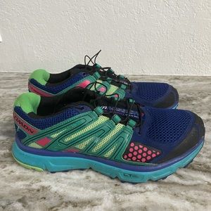 Salomon Women’s Trail Running Shoes sz 8.5